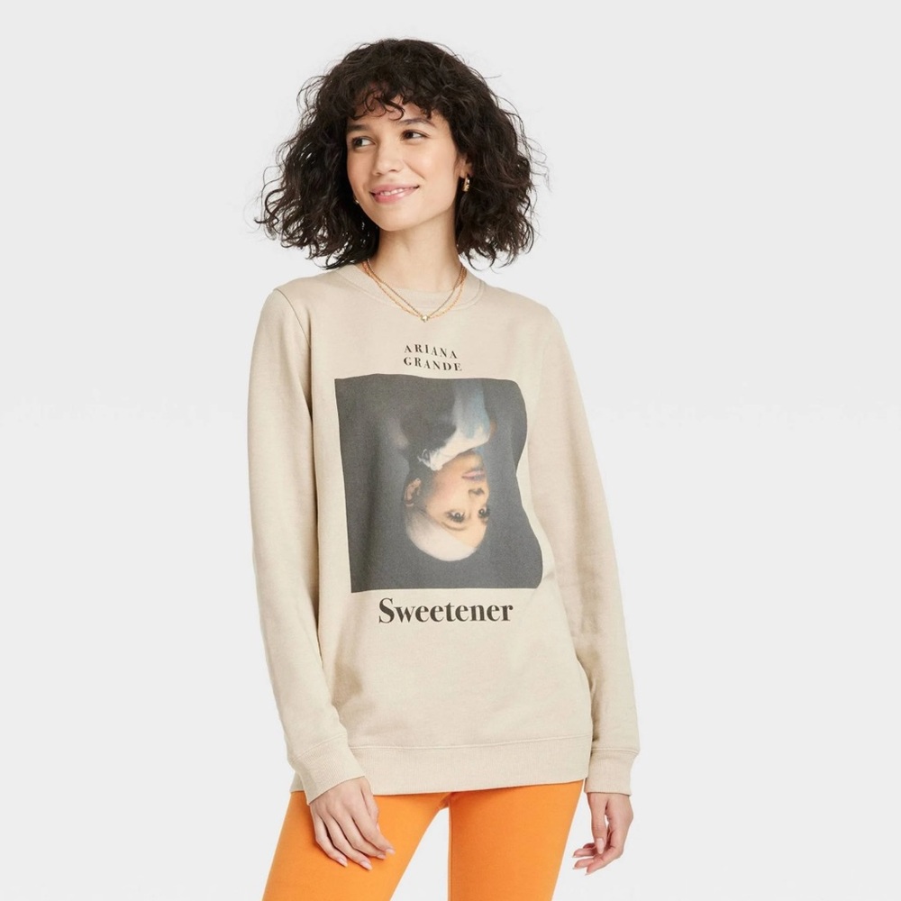 Ariana Grande Crewneck Sweatshirt Large Tan Sweetener Music Long Sleeve Graphic